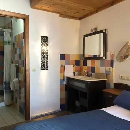 Casa Leonor Vejer *